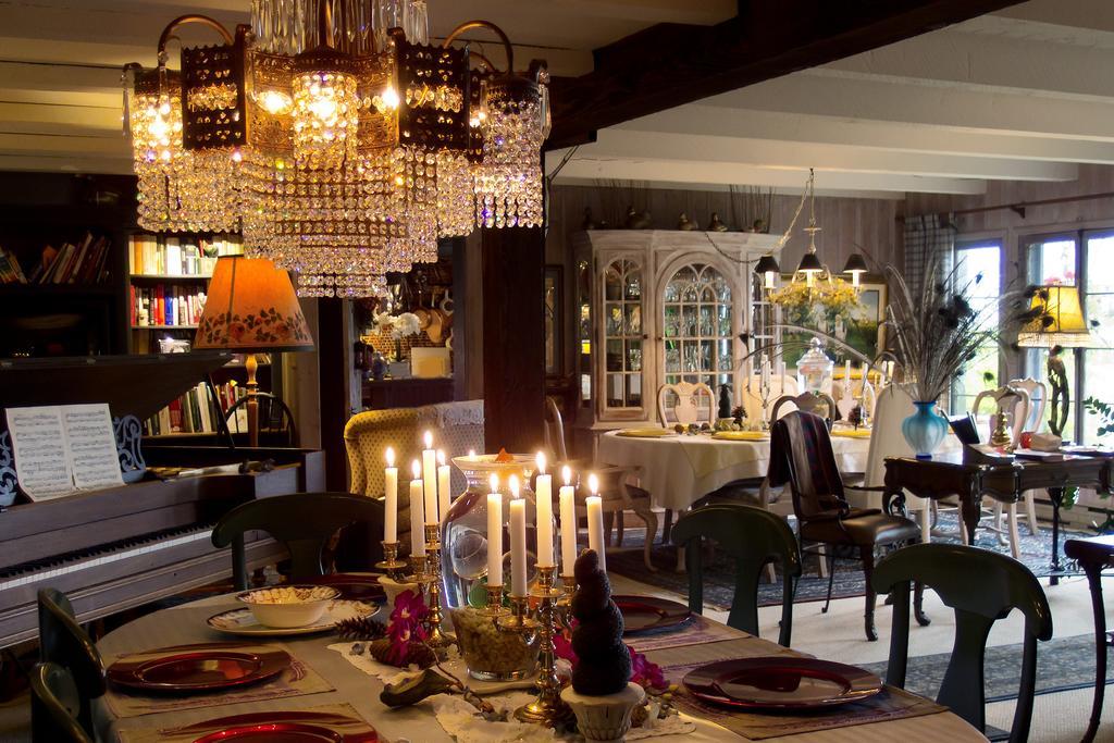 Le Petit Clocher Gite Touristique B & B Saint-Sauveur-des-Monts 외부 사진