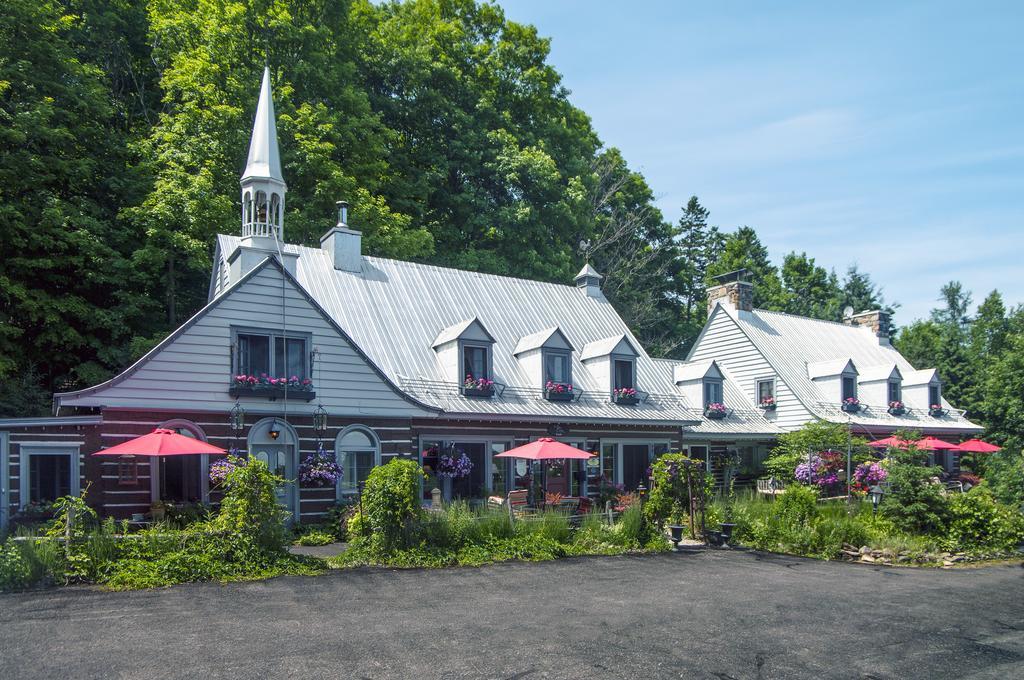 Le Petit Clocher Gite Touristique B & B Saint-Sauveur-des-Monts 외부 사진