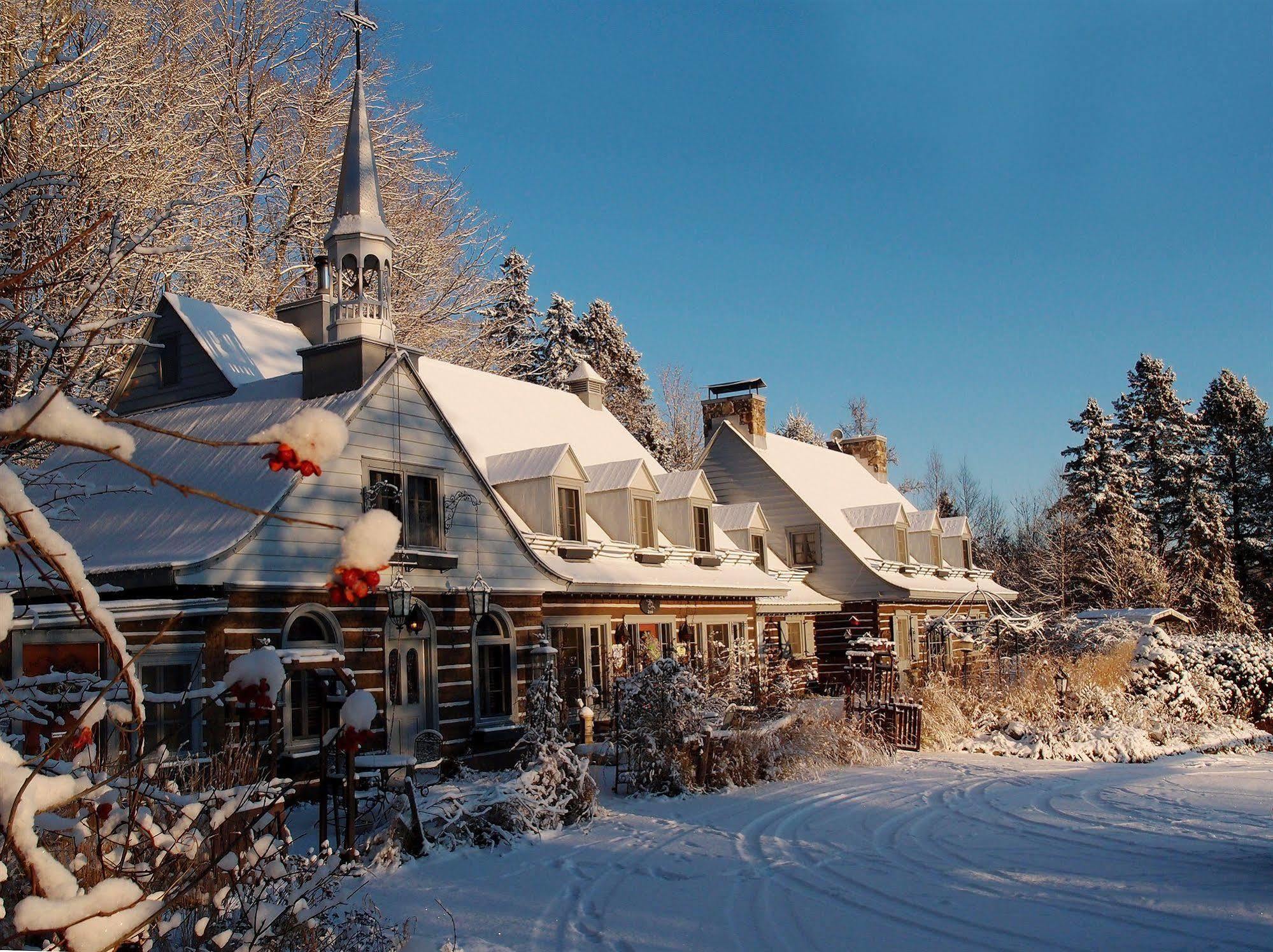 Le Petit Clocher Gite Touristique B & B Saint-Sauveur-des-Monts 외부 사진